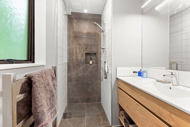 Photo of property in 12 Kimberley Way, Khandallah, Wellington, 6035