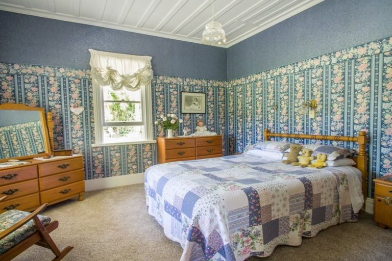 Photo of property in 366 Awhitu Central Road, Awhitu, 2684