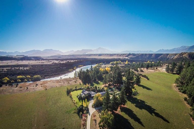 Photo of property in 47 Kane Road, Hawea Flat, Wanaka, 9382