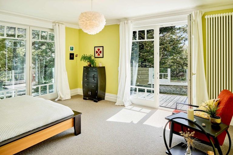 Photo of property in 18 Huia Road, Days Bay, Lower Hutt, 5013