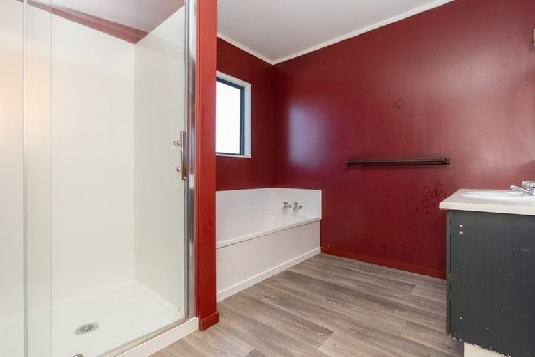 Photo of property in 33 Mahoe Street, Melville, Hamilton, 3206