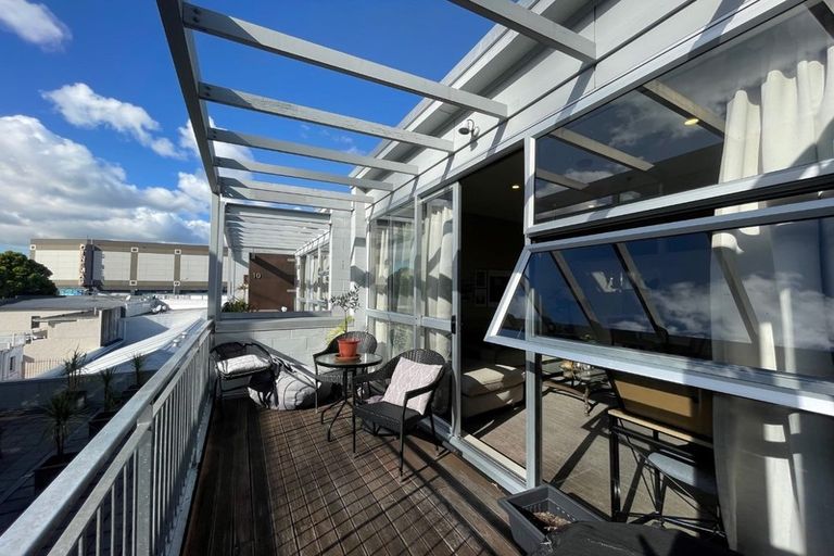 Photo of property in 1/143g Carlton Gore Road, Newmarket, Auckland, 1023