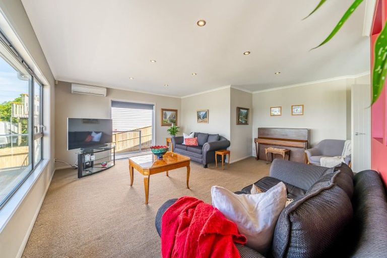 Photo of property in 14 Bodmin Terrace, Camborne, Porirua, 5026