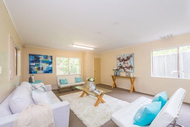 Photo of property in 2/78 Carlisle Road, Browns Bay, Auckland, 0632