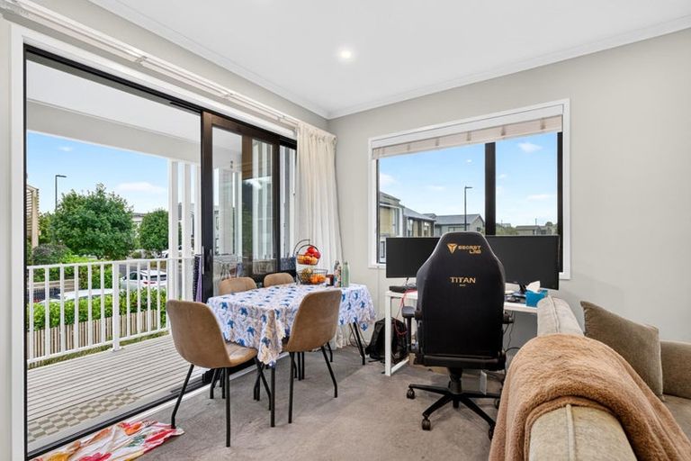 Photo of property in 20 Pukewhero Rise, Westgate, Auckland, 0614