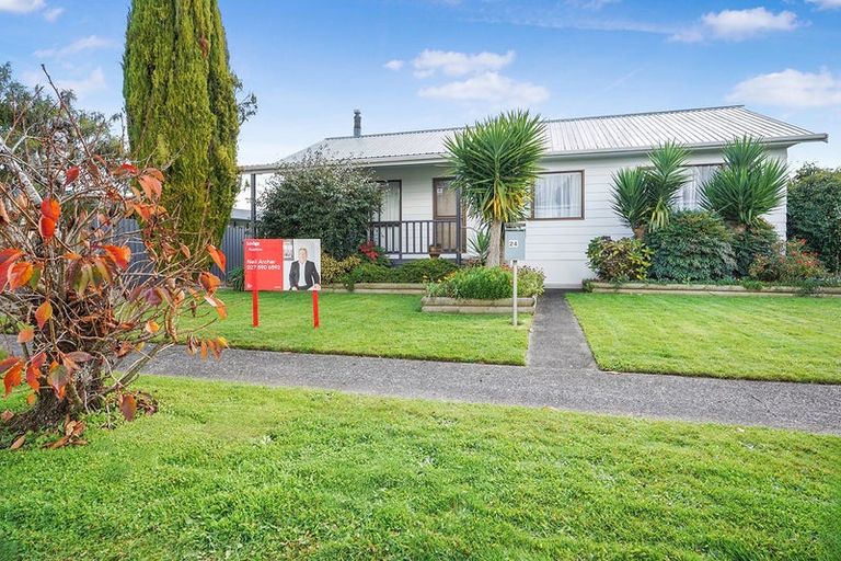 Photo of property in 24 Enfield Street, Nawton, Hamilton, 3200