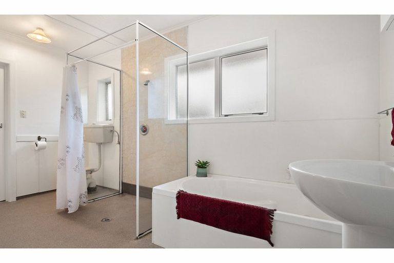 Photo of property in 60 Bournemouth Crescent, Aranui, Christchurch, 8061