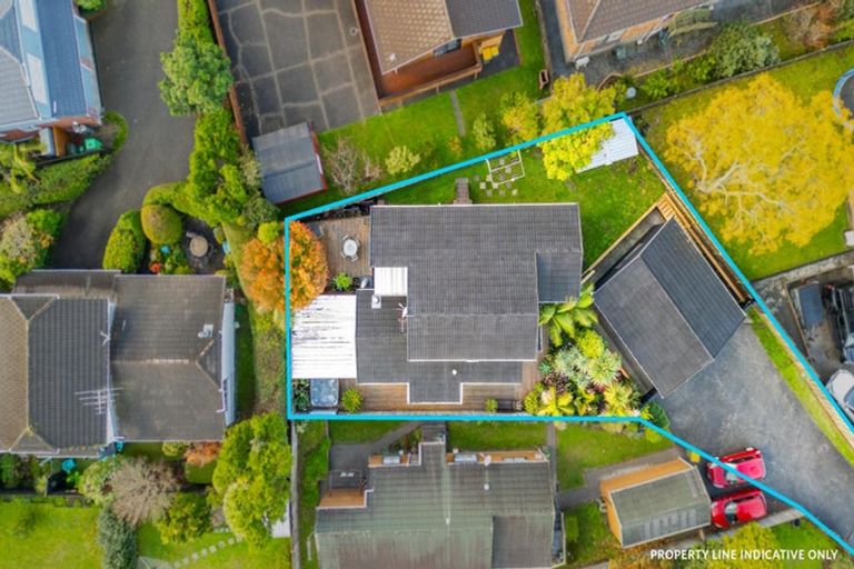 Photo of property in 1/6 Oystergrove Road, West Harbour, Auckland, 0618