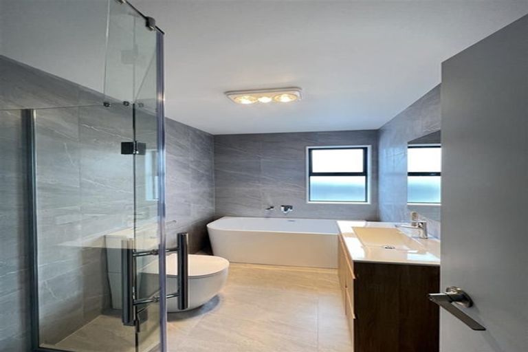 Photo of property in 23 Clayden Shuttleworth Street, Papakura, 2110