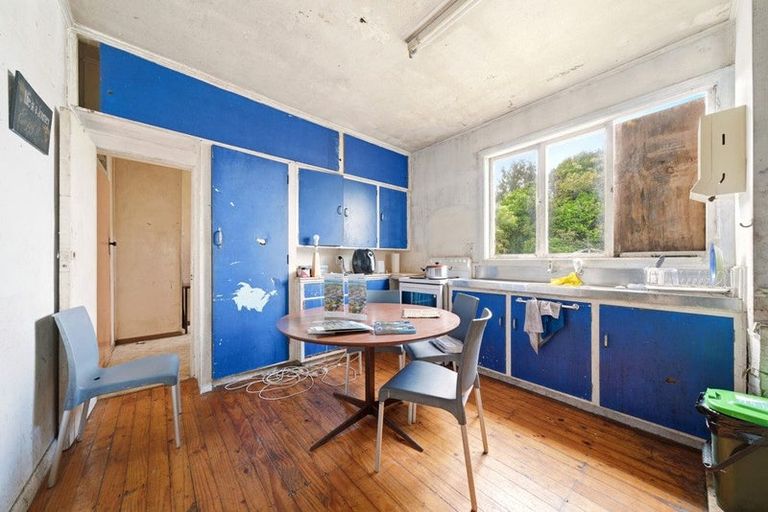 Photo of property in 2 Forbes Road, Favona, Auckland, 2024