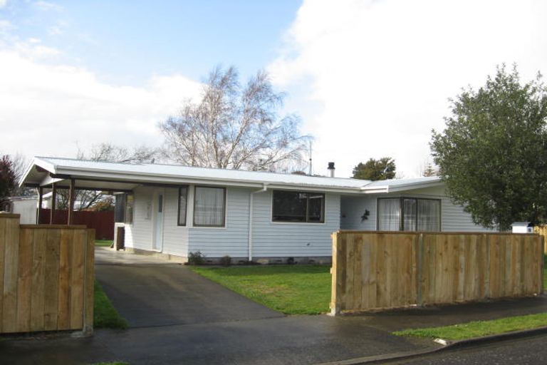 Photo of property in 10 Tasman Crescent, Carterton, 5713