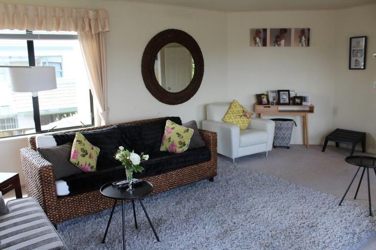 Photo of property in 2/18 Gillard Place, Eastern Beach, Auckland, 2012