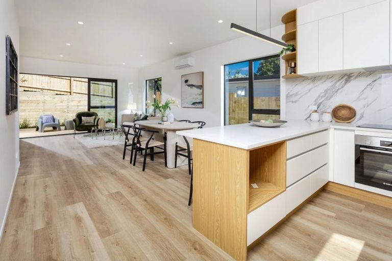 Photo of property in 32c Ludlow Terrace, Totara Vale, Auckland, 0627