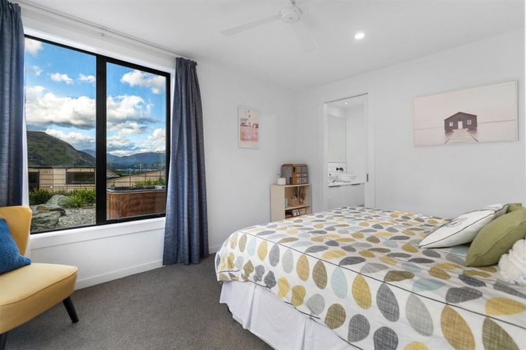 Photo of property in 2 Big Valley Drive, Jacks Point, Queenstown, 9371