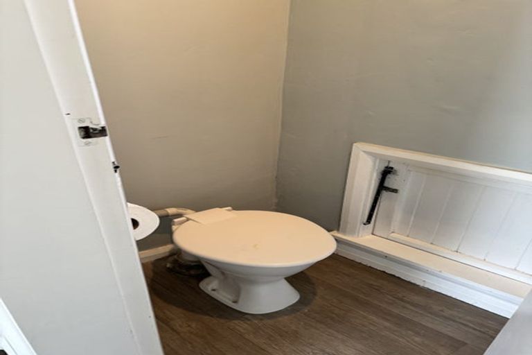 Photo of property in 11 Wilson Street, Newtown, Wellington, 6021