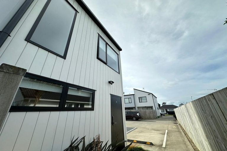 Photo of property in 4/78 Swaffield Road, Papatoetoe, Auckland, 2025