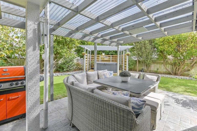 Photo of property in 12 The Croft, Havelock North, 4130