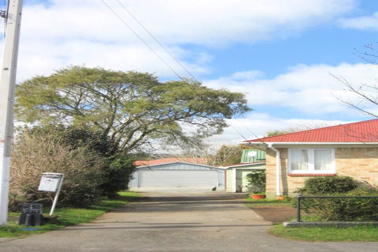 Photo of property in 66a Sutton Crescent, Papakura, 2110