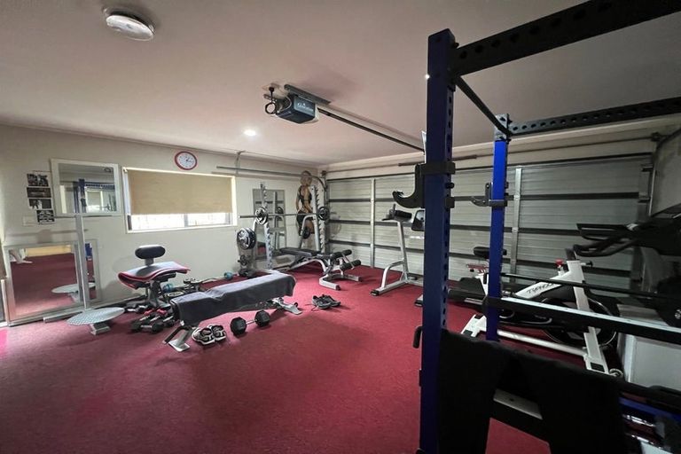 Photo of property in 8 Hansen Place, Takanini, 2112