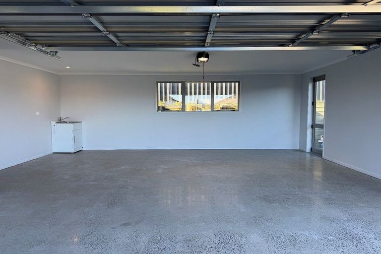 Photo of property in 1 Cascade Way, Omokoroa, 3114