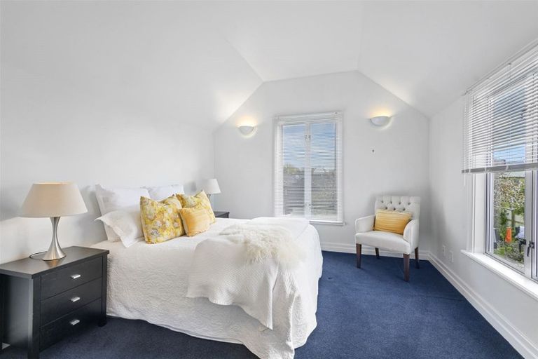 Photo of property in 2/148 Memorial Avenue, Burnside, Christchurch, 8053