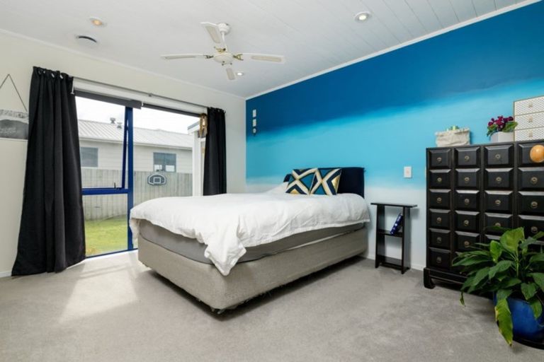 Photo of property in 393 Pukehina Parade, Pukehina, Te Puke, 3189