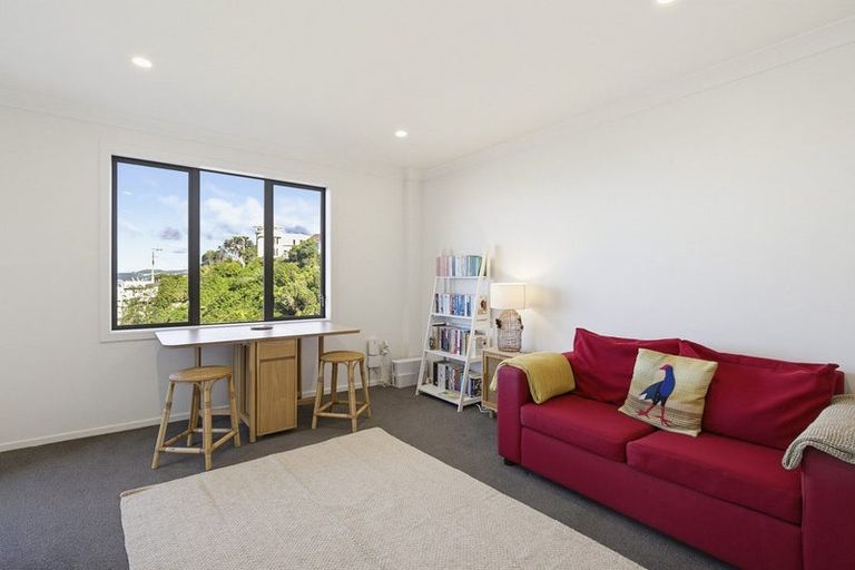 Photo of property in 8b Homebush Road, Khandallah, Wellington, 6035