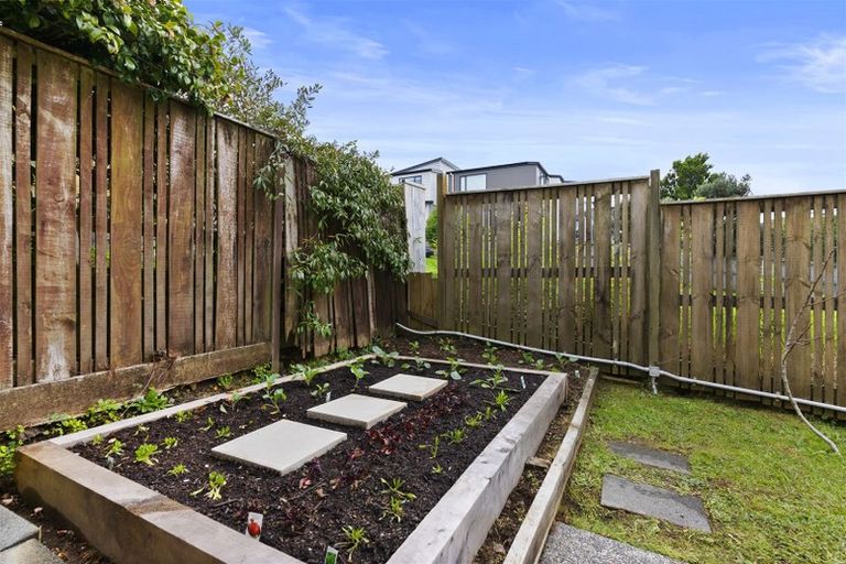 Photo of property in 4/15 Roseberry Avenue, Birkenhead, Auckland, 0626