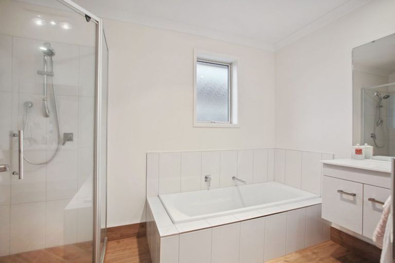 Photo of property in 202j Mellons Bay Road, Mellons Bay, Auckland, 2014