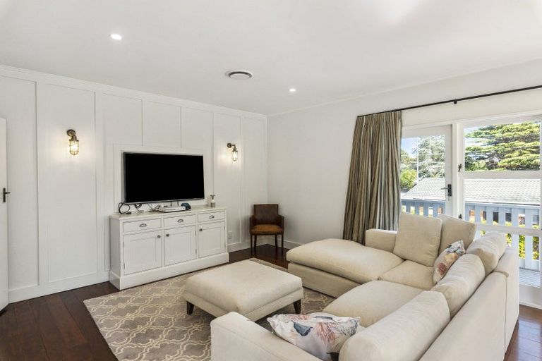 Photo of property in 75 Kohekohe Road, Waikanae, 5036