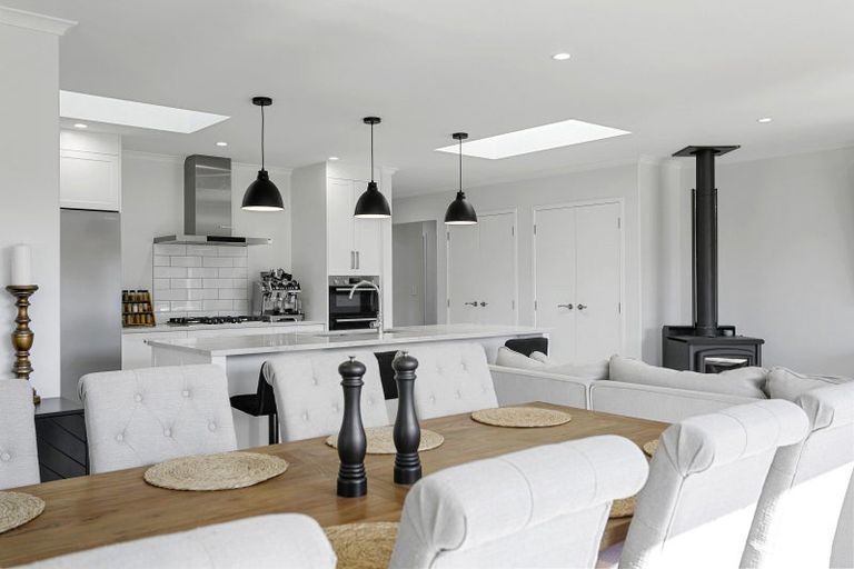 Photo of property in 1 Lemonwood Lane, Kinloch, Taupo, 3377