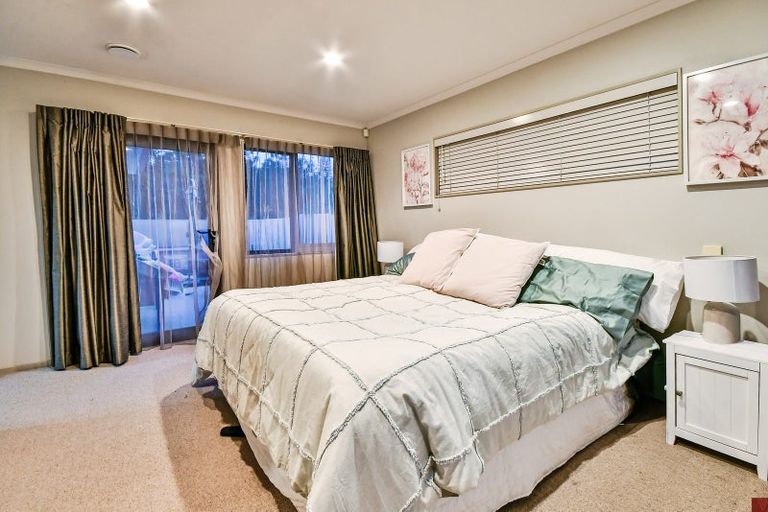 Photo of property in 2 Baverton Drive, Flat Bush, Auckland, 2016