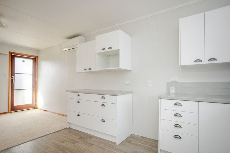 Photo of property in 9/25 Queen Street, Dannevirke, 4930