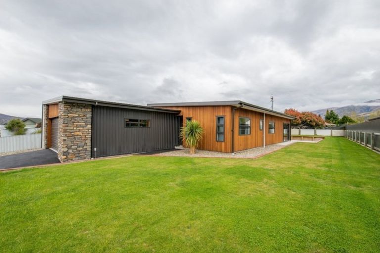 Photo of property in 41 Jollys Road, Cromwell, 9310