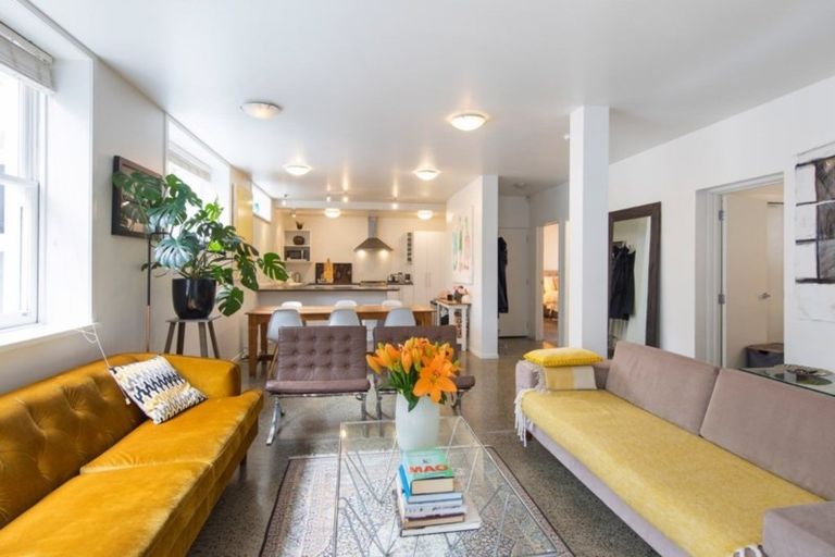 Photo of property in 34 Sentinel Road, Herne Bay, Auckland, 1011