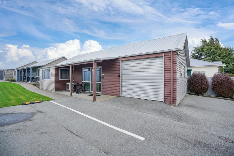 Photo of property in 12a-c Camden Street, Turnbull Thomson Park, Invercargill, 9810