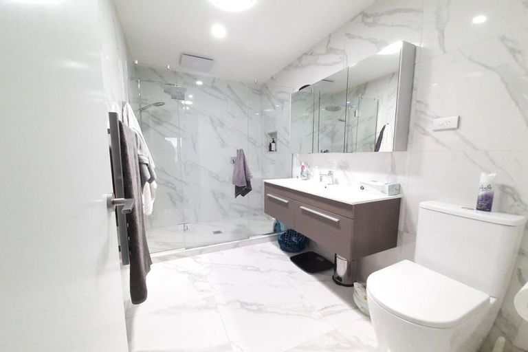 Photo of property in 17 Moki Place, Long Bay, Auckland, 0630