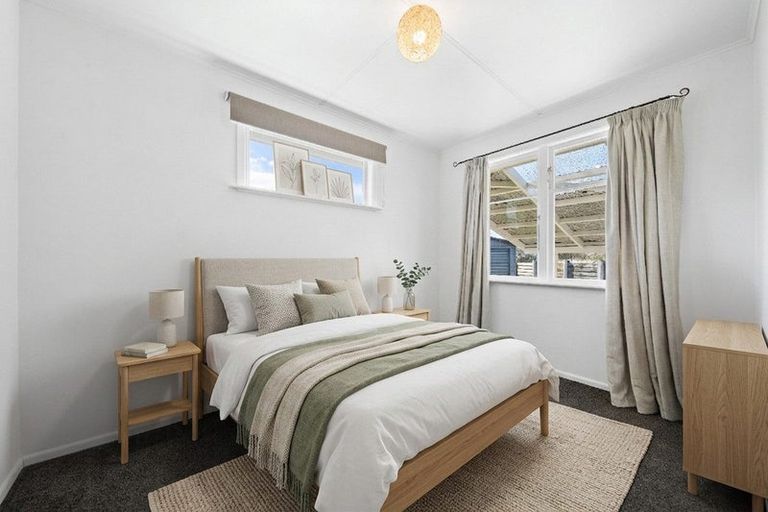 Photo of property in 10 Fergusson Street, Solway, Masterton, 5810