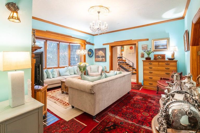 Photo of property in 30 Roxburgh Street, Mount Victoria, Wellington, 6011