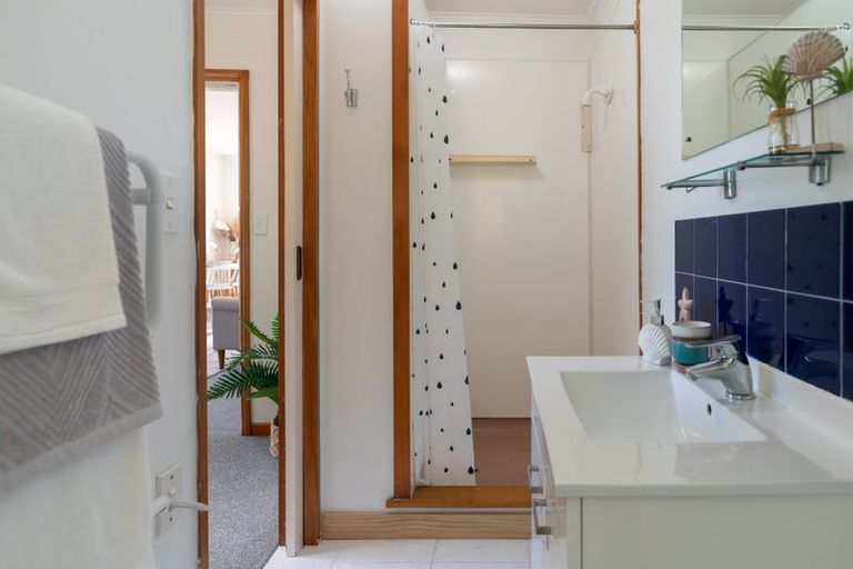 Photo of property in 84 Cluny Road, Plimmerton, Porirua, 5026