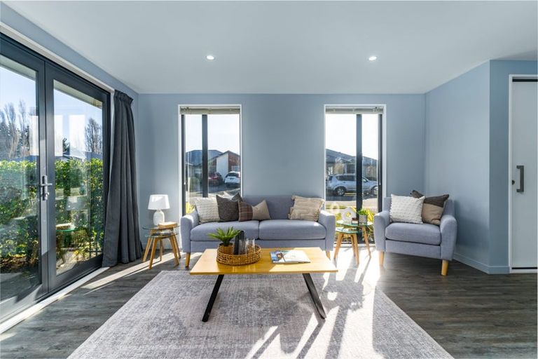 Photo of property in 43 Bradwell Crescent, Halswell, Christchurch, 8025