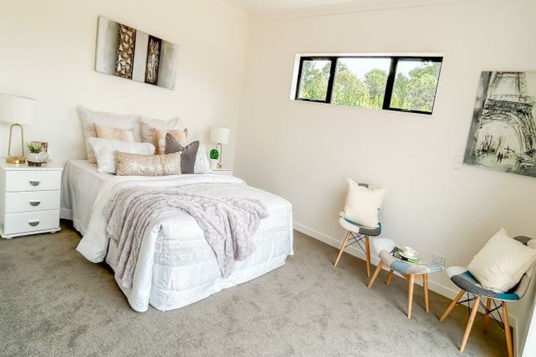 Photo of property in 2 Hayley Court, Wainui, Silverdale, 0992