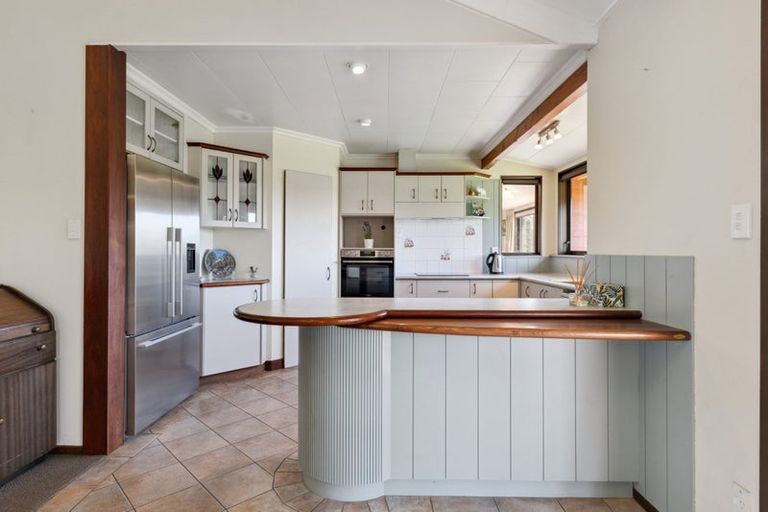 Photo of property in 18 Onaero Beach Road, Onaero, Waitara, 4383