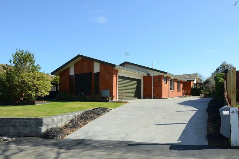Photo of property in 43 Westmont Street, Ilam, Christchurch, 8041