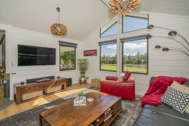 Photo of property in 188 Vista Paku, Pauanui, Hikuai, 3579