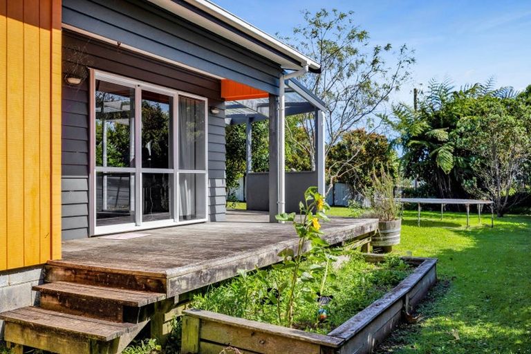 Photo of property in 18 Fox Street, Okato, 4335