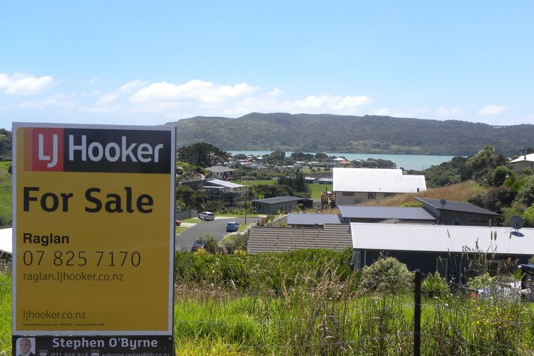 Photo of property in 23 Manukau Road, Raglan, 3225