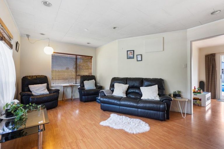 Photo of property in 98 Oxford Road, Okato, 4335