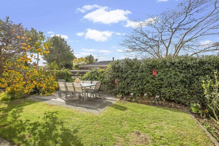 Photo of property in 2 Edmund Hillary Avenue, Papakura, 2110