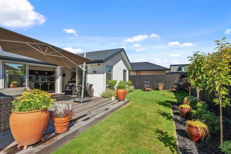 Photo of property in 8 O'rourke Place, Casebrook, Christchurch, 8051